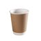El restaurante se lleva las tazas de papel disponibles Kraft Brown del agua 500ml que la pared del doble aisló para ir las tazas de café