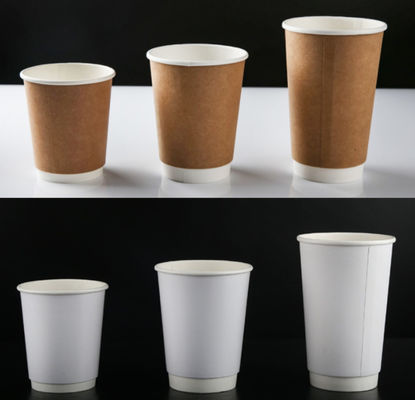 Las tazas de papel disponibles que embalan para llevar empapelan aduana de las tazas de café impresas