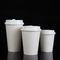 Tazas de papel disponibles de capa del café del PE con la tapa para la consumición caliente